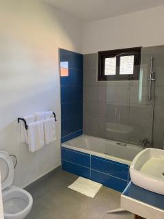 Hôtel Restaurant LE COMBAVA - 6