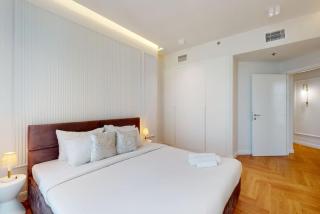 Torch Tower - Opulent Two Bedroom - 3