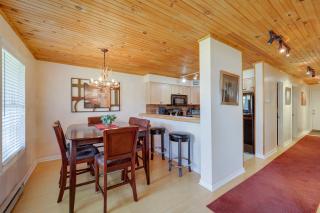 Hike, Bike and Fish Condo with Deck in Beech Mountain - Beech Mountain - 3