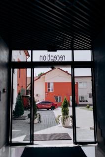 Arta City Hotel - Yavoriv - 7
