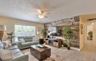 Kiawah Bay 103 Gorgeous Condo In A Riverfront Community With Steps To The Ocean! - New Smyrna Beach - 4