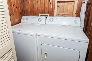 4 Bedroom Retreat with Game Room and Creek Access - 7