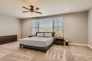 Captivating 4BR Haven with Park View near DT - Austin - 1