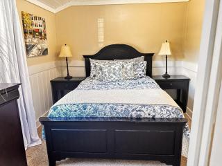 Bright Spacious Cottage in the Heart of Jacksonville - 3