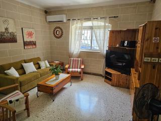 Ground Floor apartment by the Sea - close to Main Square - St Paul's Bay - 7