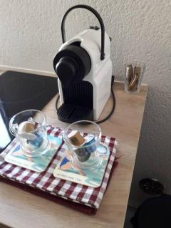 Les pieds dans l' eau - 2