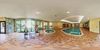 Courtyard by Marriott Hamilton - 8