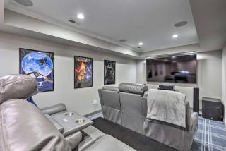Sprawling Blowing Rock Escape with Theater and Hot Tub - Blowing Rock - 6