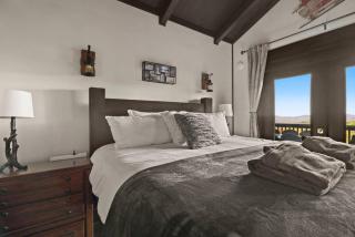 Amazing Views! Welcome to Chalet Montagne! - 7