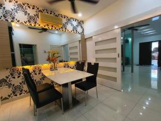 TheBliss8 八悦椋居 2R2B for 5-8pax - Malacca - 0