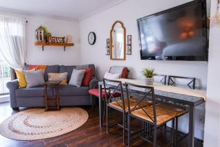 Wanderlust Studio Suite with Private Patio - Harrison Hot Springs - 7