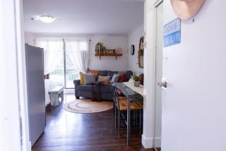 Wanderlust Studio Suite with Private Patio - Harrison Hot Springs - 2