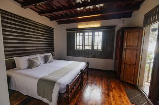 Misty Courtyard Resort - Chinnakanal - 3