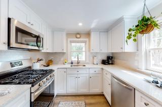 The Cape House - Cotuit - 1