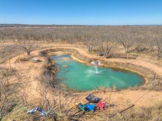 Lucinda Luxury RV with Hot Tub - Fredericksburg - 1