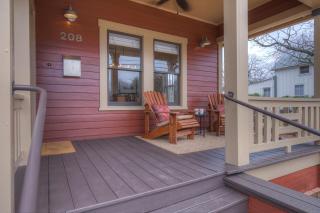 Charming Craftsman Home!-2 BLKS from Main St! - Fredericksburg - 7