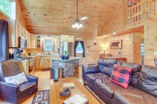 Charming Morganton Cabin with Game Room! - Morganton - 8