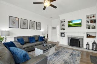 Awesome Haus with Gameroom, 4Blks to Center of Town! - Fredericksburg - 3
