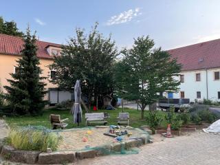 stilvolle Dachgeschoss-Wohnung in Top-Lage - 2