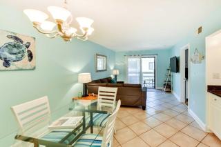 Pool Deck Access and Walk to Beach Hilton Head Unit - Hilton Head Island - 4