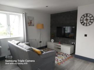 Rugby - Apartment - Sleeps 4 - Parking - Rugby - 0