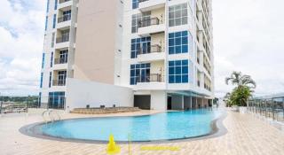 SLEPTOPIA at Formosa Residence - New High Floor City View - 2