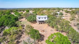 Luxury 23-acre Ranch With Hottub Near AlamoSprings - Luckenbach - 0
