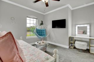 Stunning Luxury Home on Lake LBJ! - Horseshoe Bay - 2