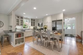 Clover Haus 2 Blks to Main St with Pool and Spa! - Fredericksburg - 1