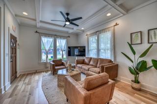 The Golden Goose - Hot Tub-Fire Pit-2 BLKS to Main - Fredericksburg - 6