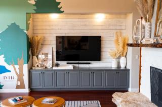 Luxurious Lake Park House: Sleeps 25, Pool, Hot-Tub, Firepit and Game Room! - Dripping Springs - 2