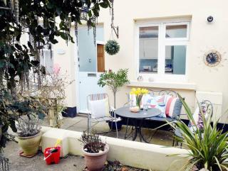 Mews Cottage in Private Seafront Estate - Bognor Regis - 3