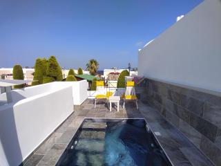 Chariot Apartments Santorini - Kamari - 0