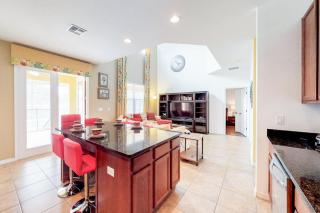 6 bedrooms pool home sleeps 14 Gated resort of Waterson - Davenport - 7