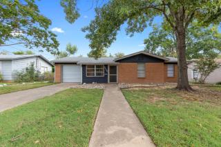 Gorgeous Home with Grill 5Min from MainSt! - Fredericksburg - 6