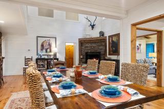 Hotel Homes - Highlands Luxury Retreat - 2