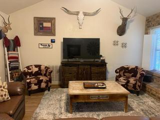 Kerrville Hidden Gem with Firepit and Grill - Great Location - Kerrville - 5