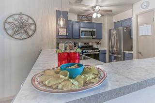 Kerrville Hidden Gem with Firepit and Grill - Great Location - Kerrville - 1