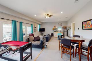 Pura Vida Texoma, Unit B - - 7