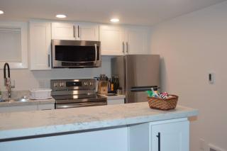 Cozy 1 BR Apartment in NW Seattle w/ Private Patio - 2