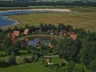Cottage with garden, near fishing pond - Bant - 8