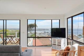 San Remo Panorama by Ready Set Stay - BYO LINEN & TOWELS - San Remo - 9