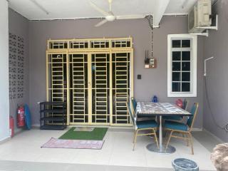 Homestay Zalida C Musleem - Kampong Alor Gajah - 6