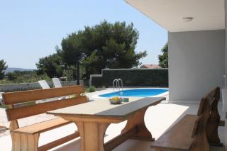 Villa Marta 3 bedrooms, 2 baths and pool - Kastel Stafilic - 8
