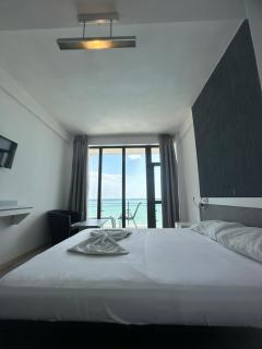 Seaside Inn & Suites - 3