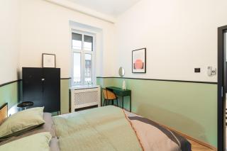 Luxury Peaceful Apartment by the St Stephen's Basilica - Budapest - 2