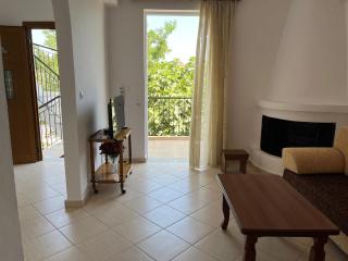 Tsaousi Apartments - - 2