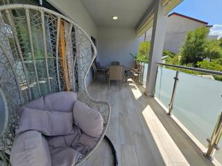 Villa Stella with pool and seaview - Karlobag - 4