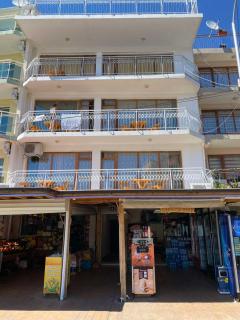 Къща за гости Уют - 0