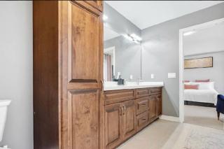 AK Luxury Villa - Niagara Falls - 8